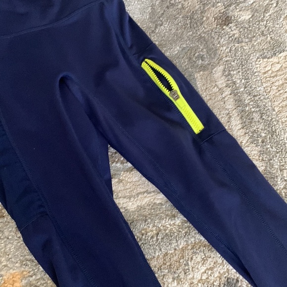 Fabletics Blue Motion365 Trinity Utility Leggings - Picture 5 of 6